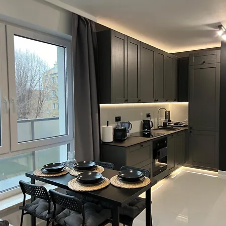 Pulawska - Warszawa * 皮瑟兹诺